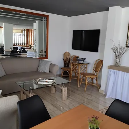 Tainaro 卢特拉艾季普苏