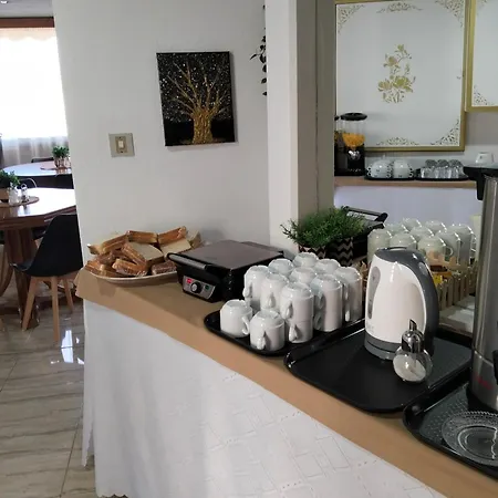 酒店 Tainaro 卢特拉艾季普苏