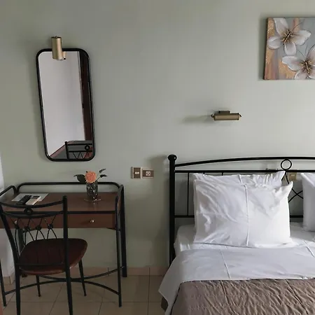 Tainaro Hotel 2*