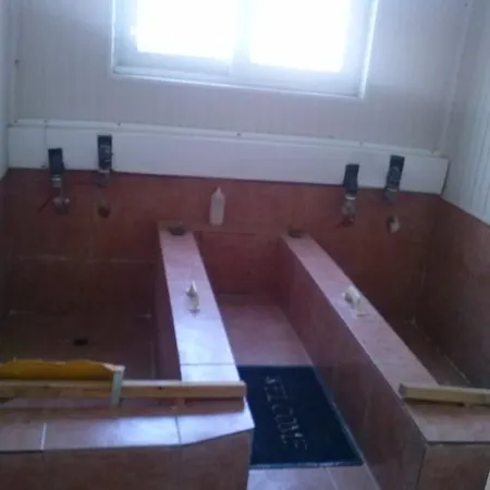 酒店 Tainaro 卢特拉艾季普苏